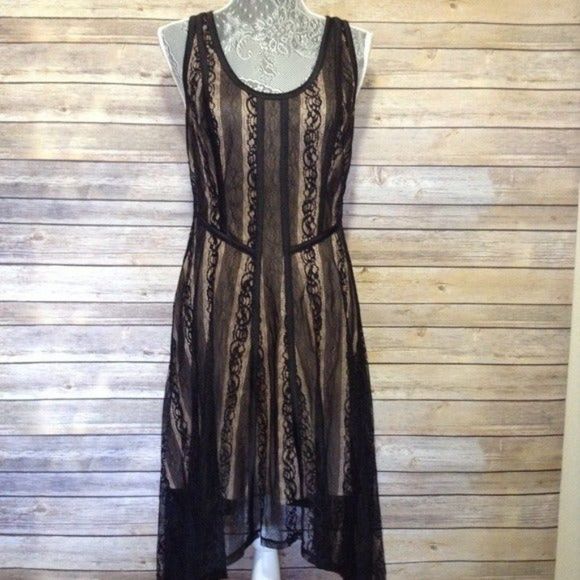 Ali & Jay Sleeveless Lace Dress Size M
